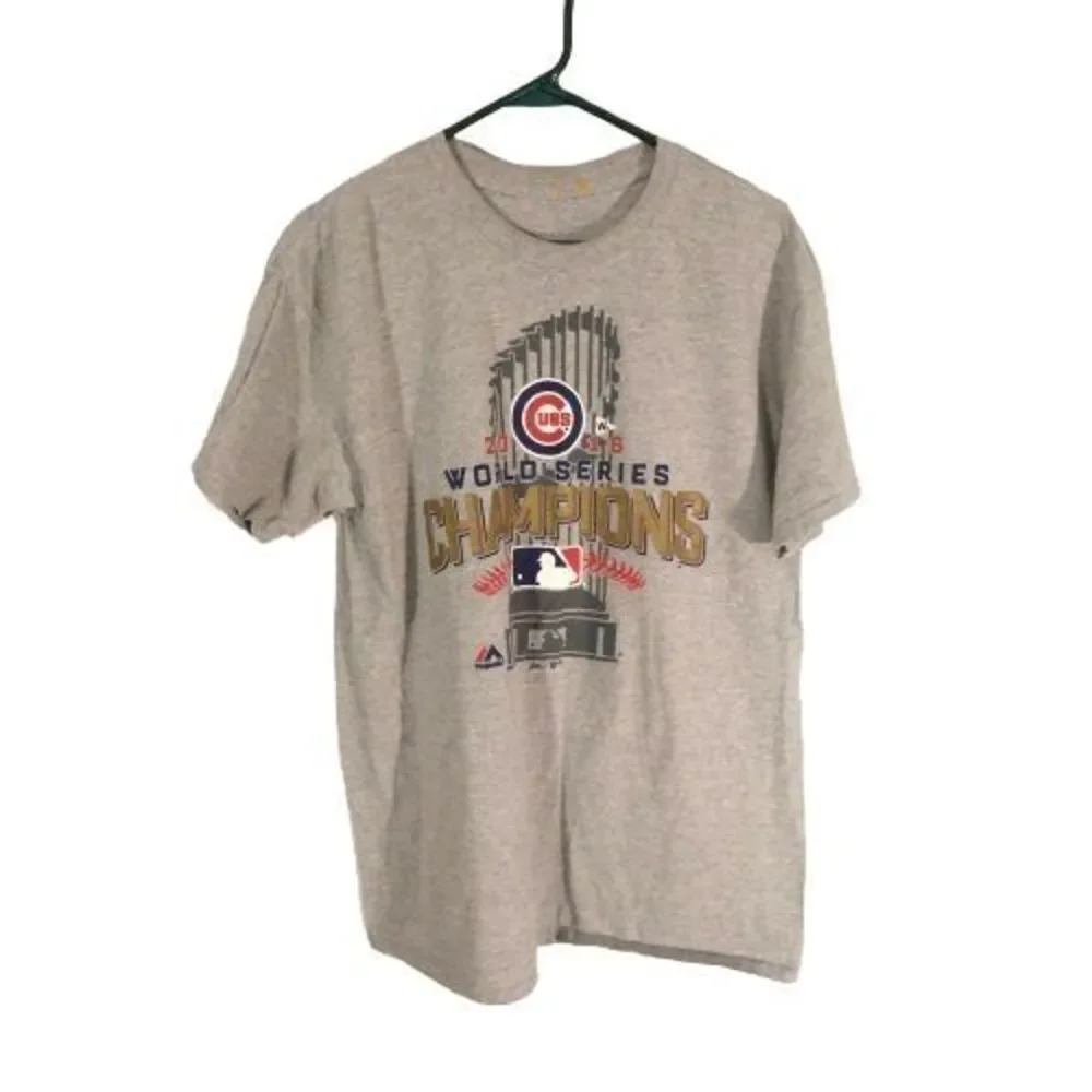 Majestic Cubs‎ World Series Champions 2016 Tee Grey Size Large